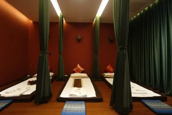 北京泰式按摩的被动瑜伽：当身体被折叠成诗